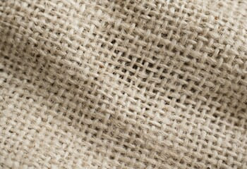 Keten liflerinin yakın planı: doğal kıvrımlar ve nefes alan boşluklar